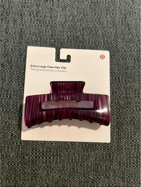 Lululemon Extra Large Claw Hair Clip - Deep Berry Stripe